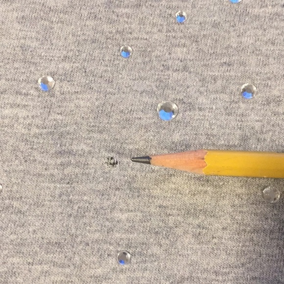 Gray Women's Top with Sparkle Accents Used 1X - Picture 10 of 14